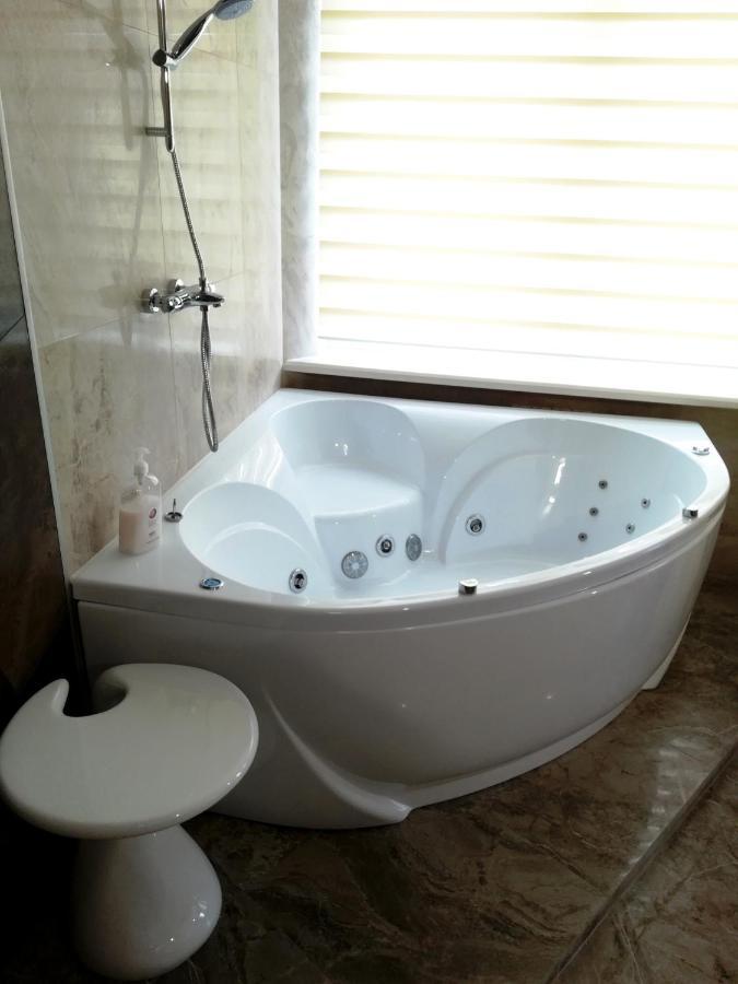 Jacuzzi New Loft Apartcomplex Kaskad, Минск - Центр Города 민스크 외부 사진